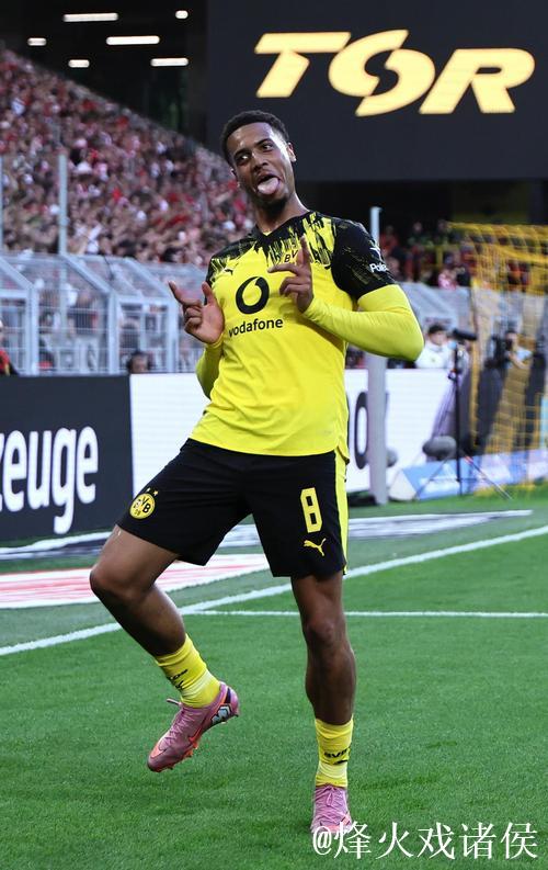 欧冠:多特蒙德2-2博德闪耀 本菲卡2-0那不勒斯 欧冠:多特蒙德2-2博德闪耀 本菲卡2-0那不勒斯