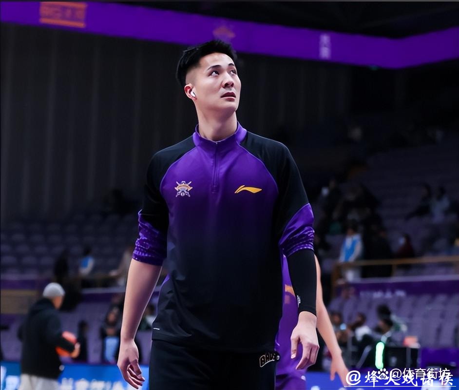 重磅消息:翟晓川小腿受伤,崔永熙与麦考尔即将复出,朱松玮意外伤退 重磅消息:翟晓川小腿受伤,崔永熙与麦考尔即将复出,朱松玮意外伤退